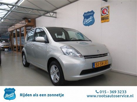 Daihatsu Sirion 2 - 1.3-16V Comfort / luxe *AIRCO*DEALER-ONDERHOUDEN*ELEK-RAMEN*SB*LM - 1