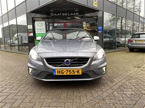 Volvo V40 - 2.0 D2 R-Design Business - 1