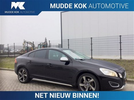 Volvo S60 - 3.0 T6 AWD R-design | Automaat | Navi | 6 Cilinder |18 INCH - 1