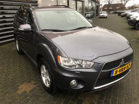 Mitsubishi Outlander - 2.2 DI-D 4WD VAN GRIJS KENTEKEN 2000 KG TREKGEWICHT 6 MND GAR € 7900 EXCL Aut - 1