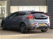 Volvo V40 - 1.5 T3 Polar+ Sport | Panoramadak | Harman Kardon | Keyless | DAB+ | Parkeerassistent | - 1 - Thumbnail