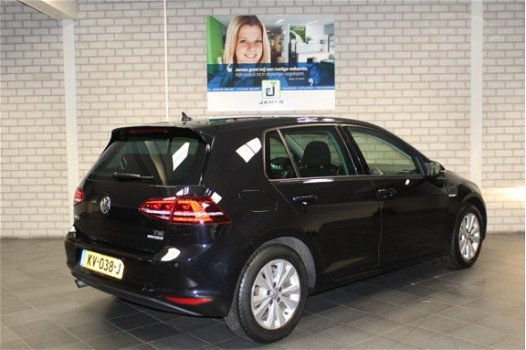 Volkswagen Golf - 1.0 TSI Connected Series, RIJKLAARPRIJS, GEEN IMPORT, ZEER NETJES - 1