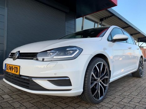 Volkswagen Golf - 1.4 TSI Comfortline #Business#LED - 1