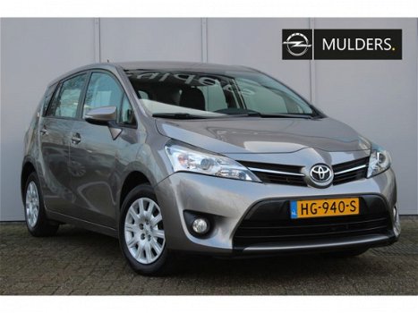 Toyota Verso - 1.6 VVT-I COMFORT | RIJKLAARPRIJS | Airco / Cruise / Trekhaak - 1