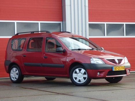 Dacia Logan MCV - 1.6-16V Lauréate 7p - 1