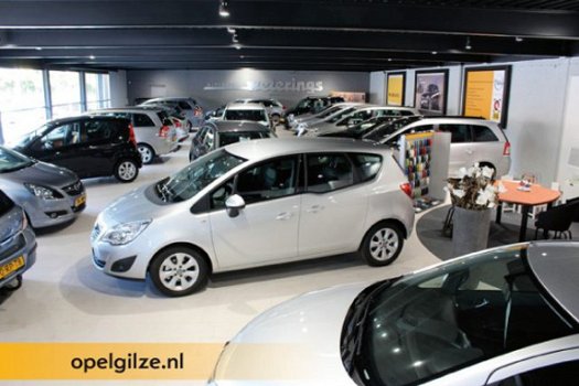 Opel Astra - 1.4T 150PK Online Edition NAVI / ECC / Trekhaak - 1