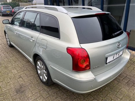 Toyota Avensis Wagon - 2.4 VVTi Executive - 1