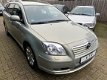 Toyota Avensis Wagon - 2.4 VVTi Executive - 1 - Thumbnail