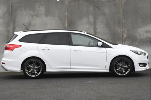 Ford Focus - 1.0 EcoBoost 125pk ST-Line CLIMA | PDC | 18