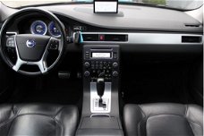 Volvo V70 - 2.0 T Automaat R-Edition / Trekhaak / Camera / Rear Seat Entertainment
