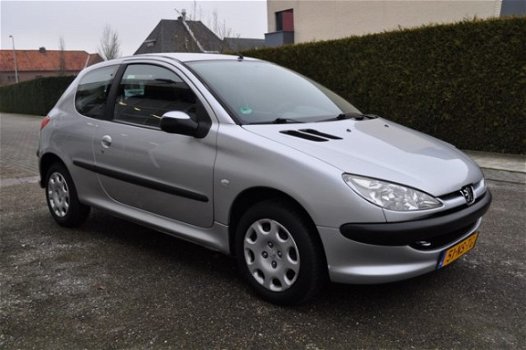 Peugeot 206 - 1.4 X-line - 1