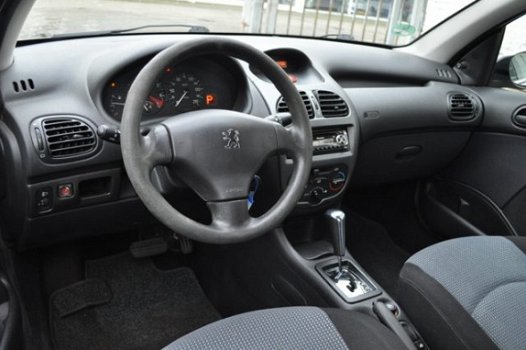 Peugeot 206 - 1.4 X-line - 1