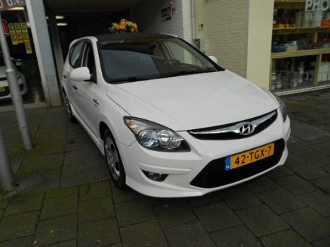 Hyundai i30 - 1.4i i-Drive Cool - 1