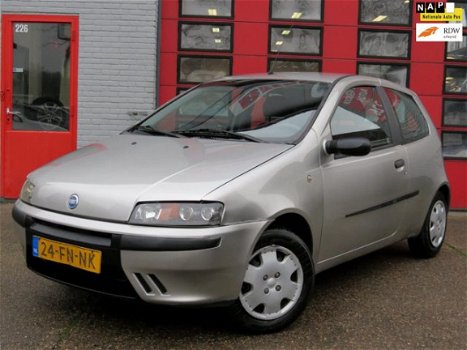 Fiat Punto - 1.2 ELX //.Stuurbekr , Met APK . // - 1