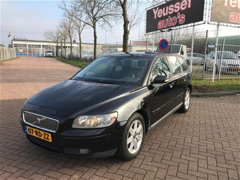 Volvo V50 - 2.0D Momentum - 1