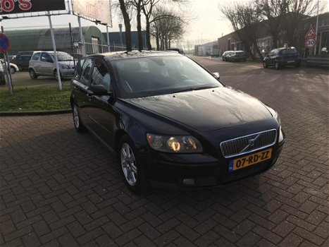 Volvo V50 - 2.0D Momentum - 1