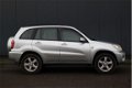 Toyota RAV4 - 2.0-16V VVT-i Luna Leer/parkeersensor/Trekhaak afneembaar - 1 - Thumbnail