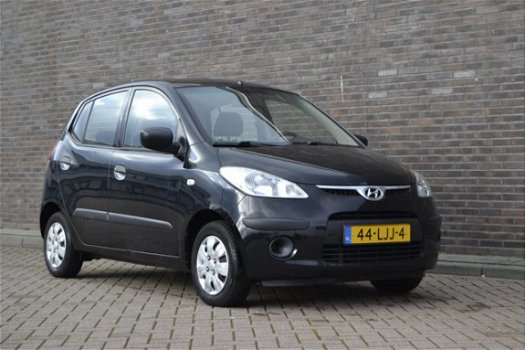 Hyundai i10 - 1.1 Active, Zwart, 5 deurs, nieuwe APK, nette auto en zeer zuinig - 1