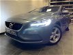 Volvo V40 - 2.0 T2 Kinetic Navi, Pdc, A Camera V stoelen - 1 - Thumbnail