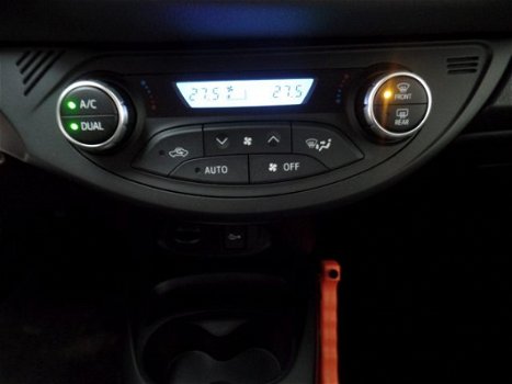Toyota Yaris - 1.5 Hybrid Aspiration l Navigatie - 1