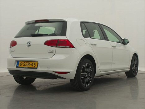Volkswagen Golf - 1.2 TSI Trendline - 1