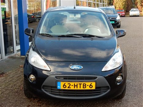 Ford Ka - 1.2 70PK Titanium Airco | 15-Inch velgen| Dealeronderhouden - 1