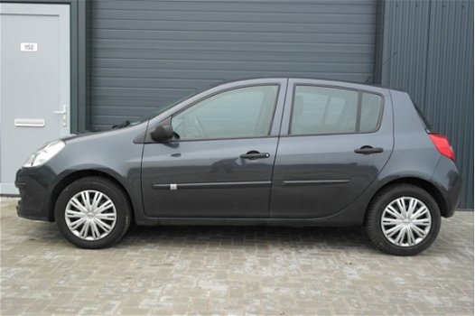 Renault Clio - 1.2-16V Special Line # 5 Deurs, Nieuwe APK - 1