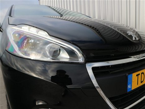 Peugeot 208 - 1.2 82 pk Blue Lion | Navigatie | Parkeersensoren | Mirrorlink | - 1