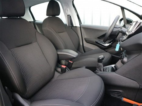 Peugeot 208 - 1.2 82 pk Blue Lion | Navigatie | Parkeersensoren | Mirrorlink | - 1
