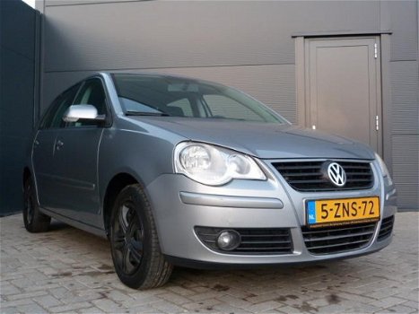 Volkswagen Polo - 1.4-16V Comfortline 5 Deurs, Airco - 1