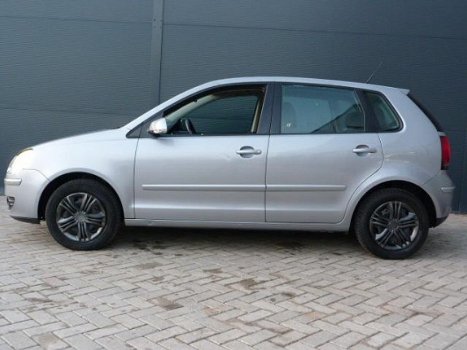 Volkswagen Polo - 1.4-16V Comfortline 5 Deurs, Airco - 1