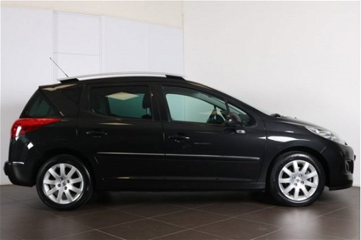 Peugeot 207 SW - 1.6 VTI 120PK Sportium | AIRCO | CRUISE | AFN. TREKHAAK | LMV | PARKEERSENSOREN | G - 1