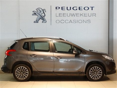 Peugeot 2008 - BLUE LION 1.2 PURETECH 82pk ETG AUT. NAVI | TREKHAAK | P.HULP | AIRCO - 1