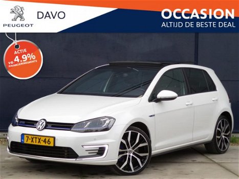 Volkswagen Golf - 1.4 TSI PHEV 204pk GTE met Panorama en 19