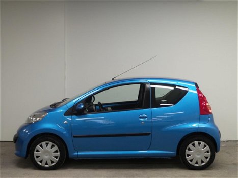 Peugeot 107 - 1.0 12V 68PK 2Tronic 3D - 1