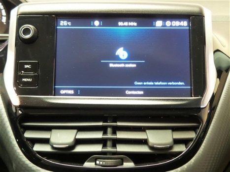 Peugeot 2008 - 1.2 PureTech 110pk EAT Blue Lion Automaat met Navigatie - 1