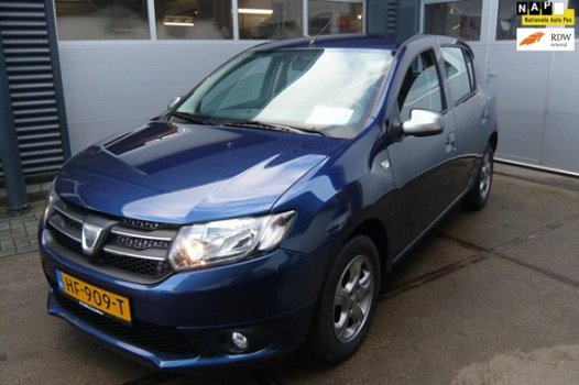 Dacia Sandero - 0.9 TCe 10th Anniversary 5 Deurs AIRCO NAVIGATIE Elektrische ramen 10-2015 - 1