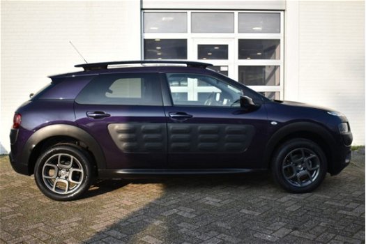 Citroën C4 Cactus - PureTech 82 Shine Navi | Airco | Trekhaak | Winterbanden | Nette auto - 1