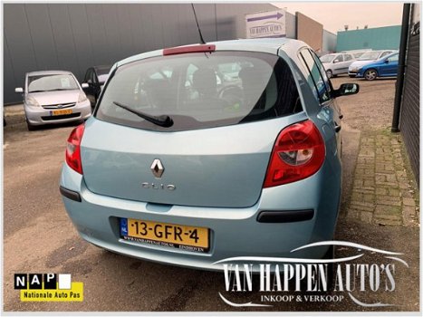 Renault Clio - 1.2-16V Special Line - 1