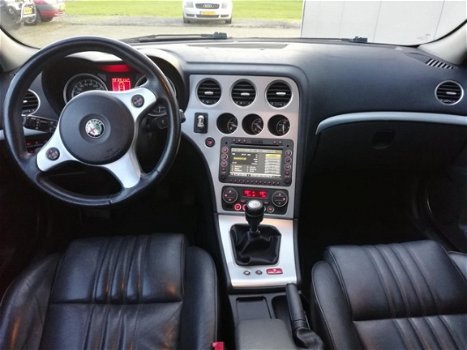 Alfa Romeo 159 - 2.2 JTS Distinctive - 1