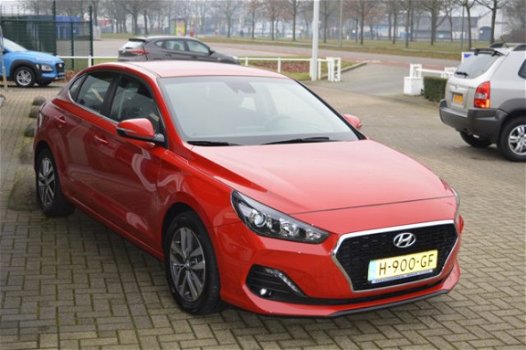 Hyundai i30 Fastback - 1.0 T-GDI 120pk Cruise - 1