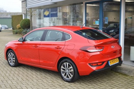 Hyundai i30 Fastback - 1.0 T-GDI 120pk Cruise - 1