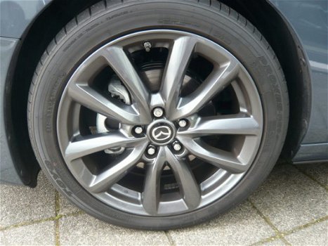 Mazda 3 - 3 2.0 SkyActiv-G Luxury + i-ACTIVE SENSE | NAVIGATIE | LEDER | BOSE KORTING - 1