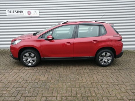 Peugeot 2008 - 1.2 PureTech 110pk Blue Lion/ Navi / Trekhaak/ RUESINK OUTLETPRIJS - 1