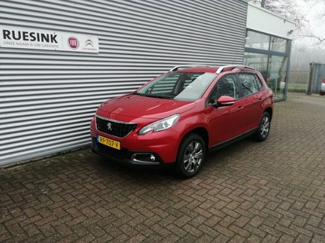 Peugeot 2008 - 1.2 PureTech 110pk Blue Lion/ Navi / Trekhaak/ RUESINK OUTLETPRIJS - 1