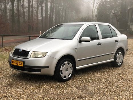 Skoda Fabia - 1.4i SEDAN AIRCO/CRUISE - 1