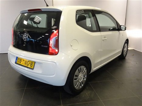 Volkswagen Up! - 1.0 move up BlueMotion lage km stand Navigatie | Airco | Elektrische ramen | Centra - 1