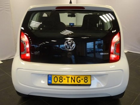 Volkswagen Up! - 1.0 move up BlueMotion lage km stand Navigatie | Airco | Elektrische ramen | Centra - 1