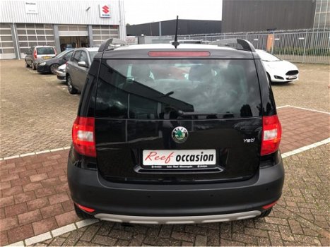 Skoda Yeti - 1.2 TSI Adventure navigatie + lock, cruise control, climatronic, pdc achter, hoge insta - 1