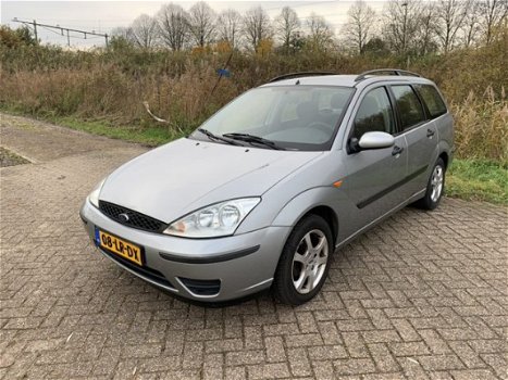 Ford Focus Wagon - 1.6-16V Centennial GERESERVEERD Airco / Centrale vergrendeling - 1